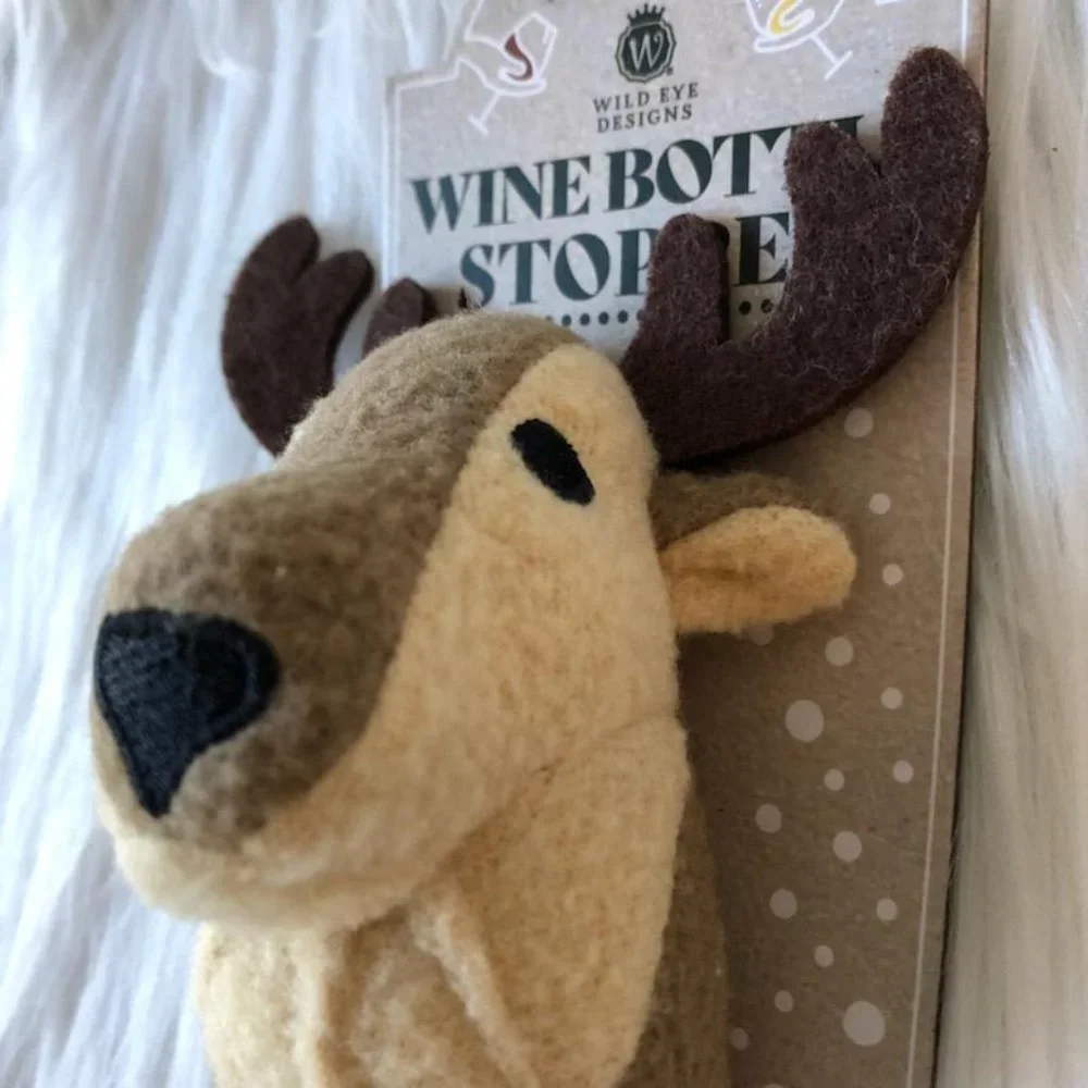 Wild Eye Design Deer Wine Bottle Stopper